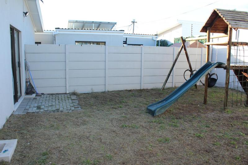 2 Bedroom Property for Sale in Churchill Estate Western Cape